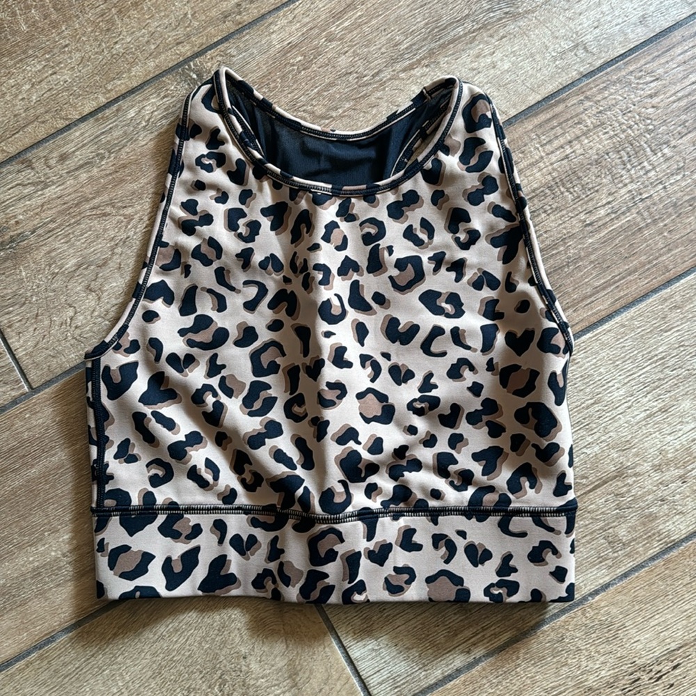 IVL size 10 leopard bra great condition runs smaller in my opinion. - Picture 2 of 5